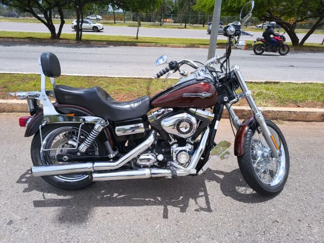 Dyna Super Glide Custom 