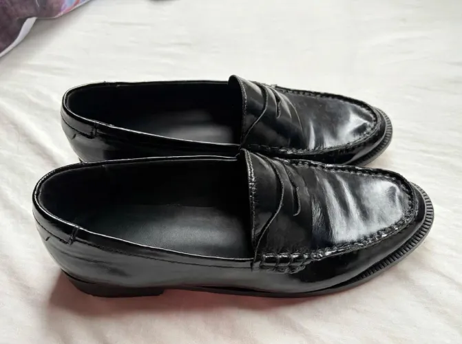 Mocassim Penny Loafers Luiza Barcelos em Couro Verniz Preto