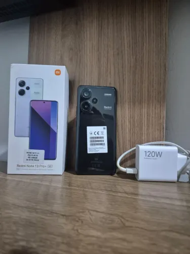 Xiaomi Redmi Note 13 Pro Plus 5G 256GB 8GB RAM Carregador Turbo 120W Câmera 200MP
