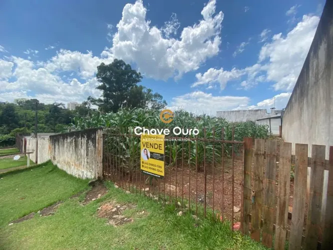 Terreno à venda, 218 m² por R$ 218.000,00 - Claudete - Cascavel/PR