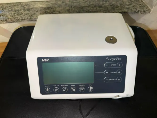 Motor de implante NSK
