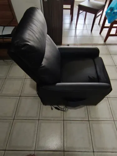 Poltrona Elétrica Massageadora