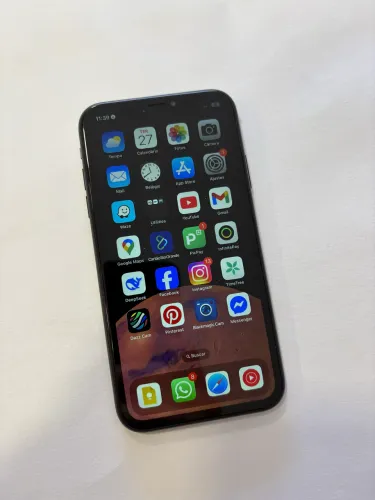iPhone XR preto 64gb