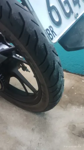 Moto praticamente zera 