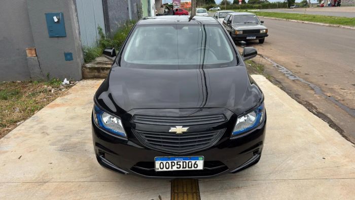 Imagem de Chevrolet Onix Hatch LS 1.0 8V Flex Power Mec. 4P 2015