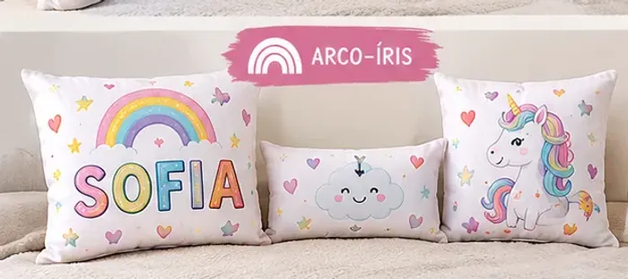 ALMOFADA PERSONALIZADA ARCO-ÍRIS ? UM DETALHE MÁGICO PARA O QUARTINHO!