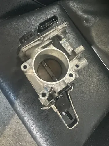 Tbi borboleta Honda Fit e city 15/21