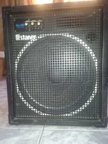 Caixa Amplificada Staner Key 106 para Teclados 105 Rms com 4 entradas Excelente Estado