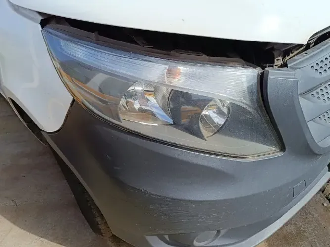 Farol Mercedes Vito 2015 ate 2019 Lado Direito