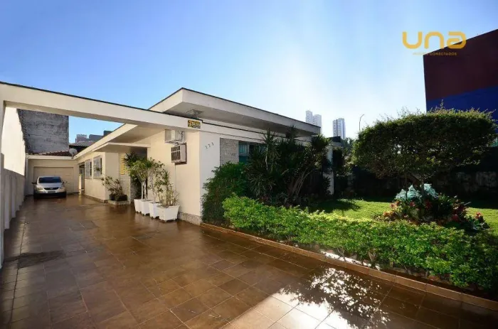 Casa comercial com 8 salas à Venda com 314 m² no Centro de Curitiba/PR