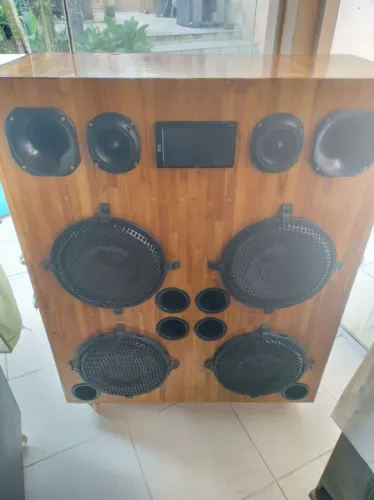 Caixas de som amplificada 