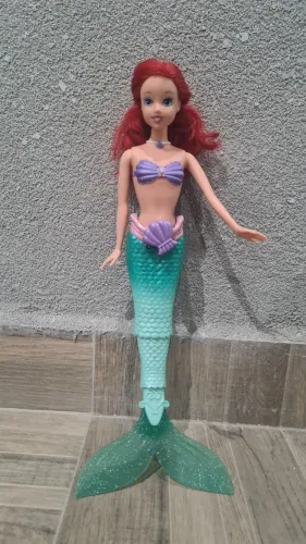 Boneca Princesa Ariel Disney