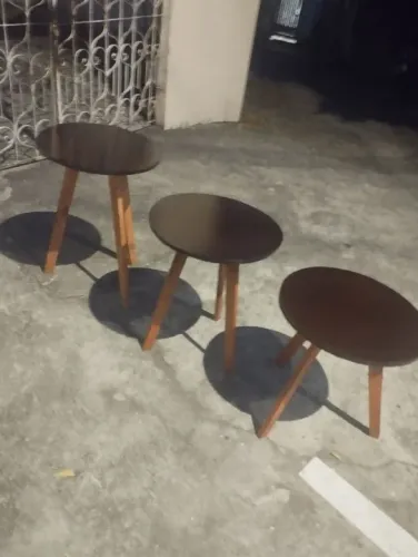 Conjunto de 3 Mesas de Centro em Madeira