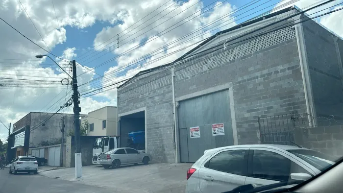 ALUGO GALPÕES NO ACAUA PRÓX DA VIA EXPRESA