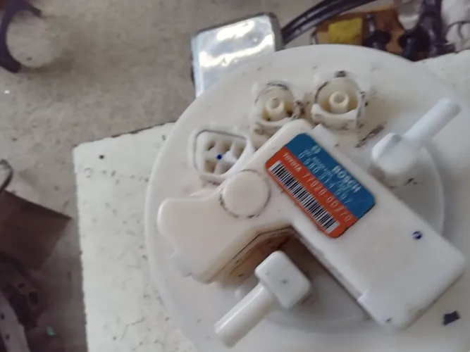 Bomba de combustível do etios 2016 7 8 1.5 original com ga