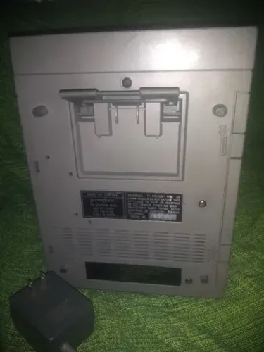 Rádio  televisor portátil 