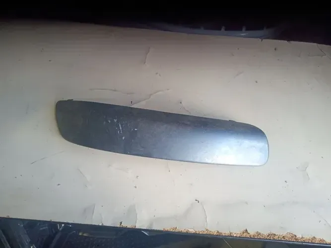 Moldura para-choque Peugeot 307 direita