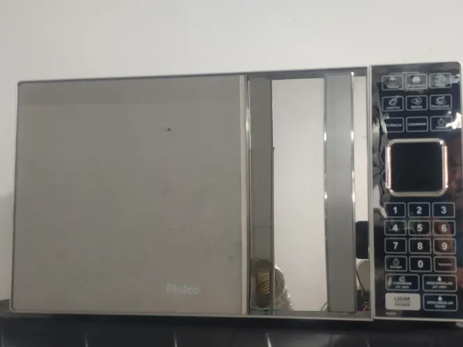 Microondas Philco 25 Litros preto novíssimo