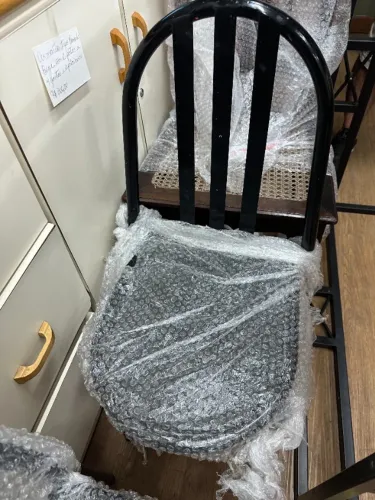 Cadeira Fixa de Ferro Preta