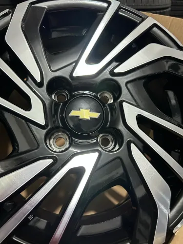Jogo de rodas r15 novas onix