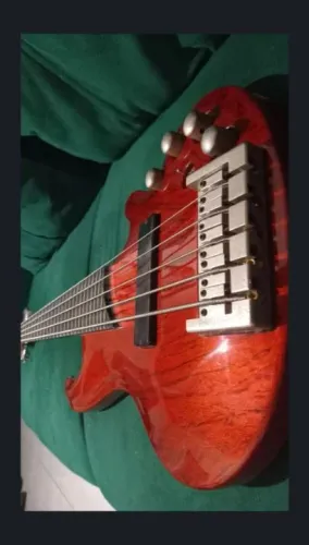 Baixo cort curbow 5 cordas