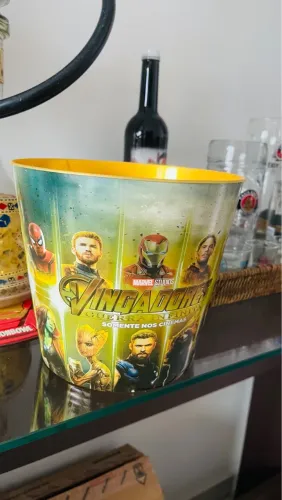 Balde de pipoca ou Porta Objetos - Avengers Guerra Infinita - nunca usado