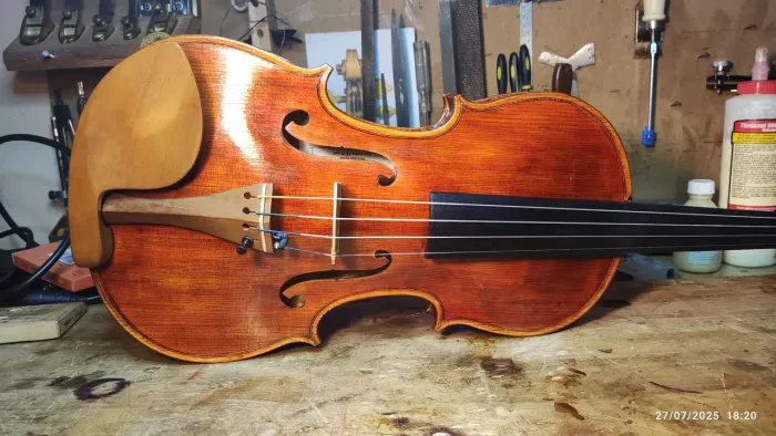 Violino ateliê