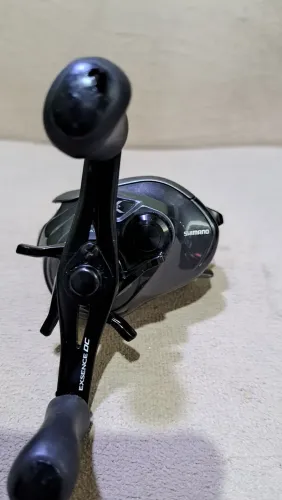Carretilha shimano excence Dc 8.1 esquerda