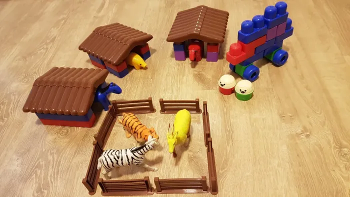 Fazendinha estilo lego. Peças Grandes.