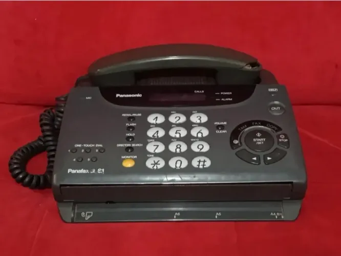 Telefone e Fax Panasonic UF-S1-YY