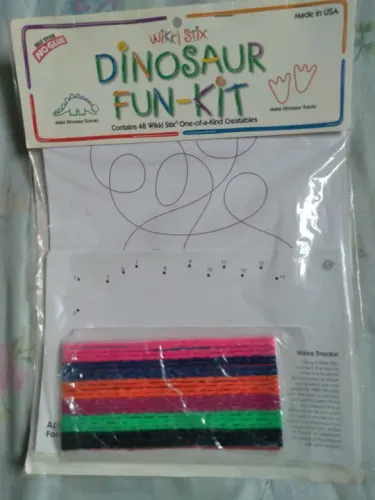 PACOTE DE ATIVIDADES WIKKI STIX DINOSSAUR FUN-KIT