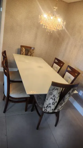 BARBADA!!! Vende-se linda mesa com 6 cadeiras para buscar hoje!!!