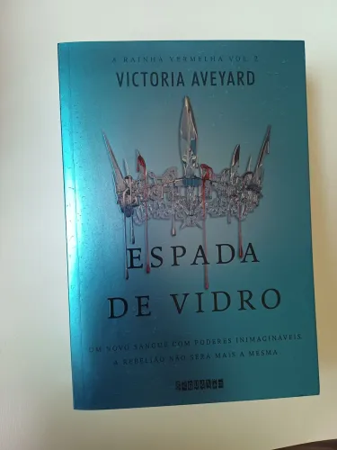 Espada de vidro - rainha vermelha vol.2