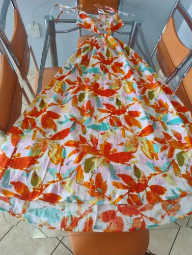 Vestido Floral Laranja e Branco