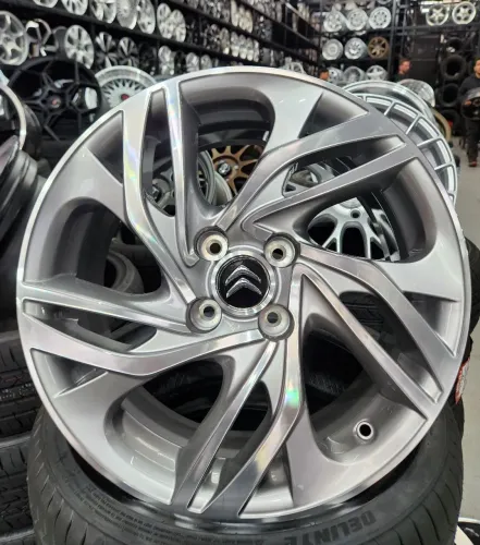 Jogo de rodas Citroën c4 aro 17 Novas