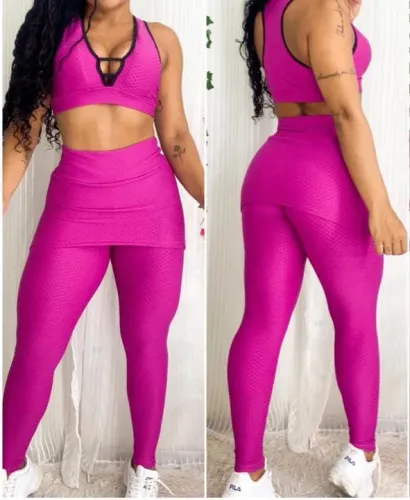 Conjunto de treino rosa - Top e Legging com Saia