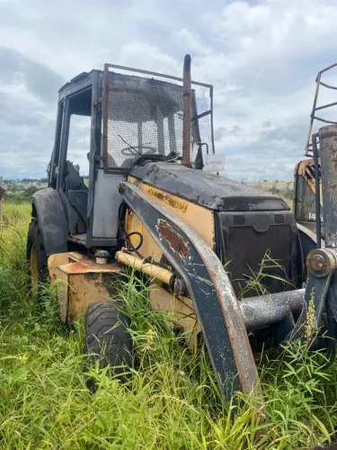 Retro Escavadeira John Deere 310K 4x4 - 2013
