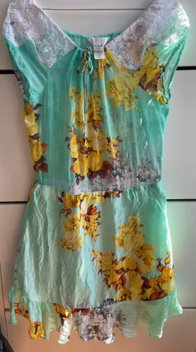 Vestido Agilità floral verde água com renda