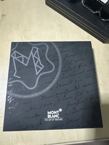 CANETA MONTBLANC ESFEROGRÁFICA MEISTERSTÜCK CLASSIQUE REVESTIDA A OURO