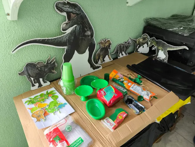 Kit festa infantil Dinossauro muita coisa 