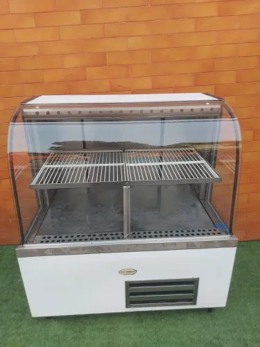 Vitrine Refrigerada A.G. REBELO bolos doces 