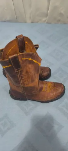 Bota Tênis Classic Crazy Amendoa TNBB