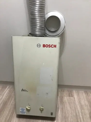 Aquecedor de gás  Bosch usado
