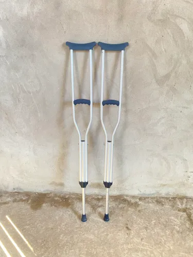 Muletas seminovas