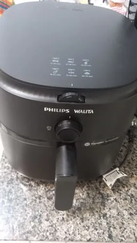 Vendo uma aryr fryer e um ventilador novos