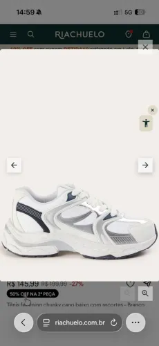 Tênis esportivo branco