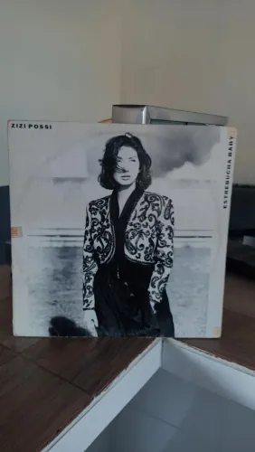 LP Zizi Possi. Estrebuchar baby