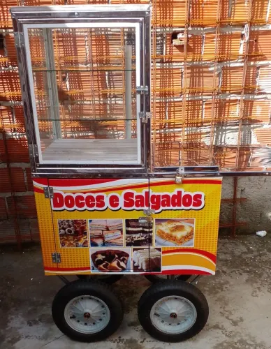 Carrinho de lanche de três pratileiras para salgados e tortas e salgados  4 rodas 