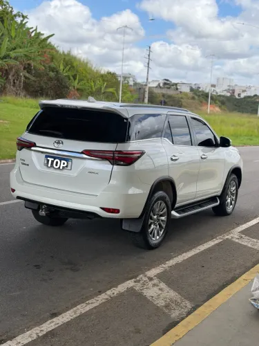 Toyota Hilux SW4 SRX 4X4 2.8 TDI 16V Dies. Aut. 2022