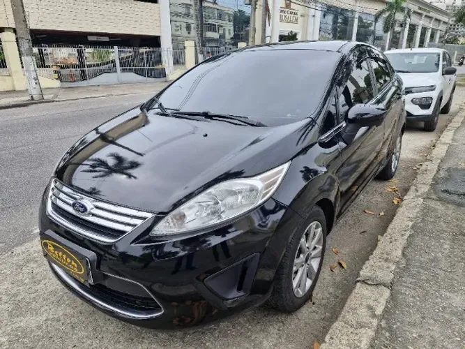 Ford Fiesta Sedan SE 1.6 16V Flex 4P 2012